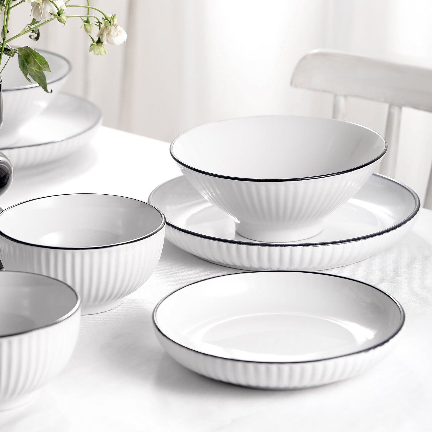 Christian Siriano Lustra Stoneware Dinnerware Set