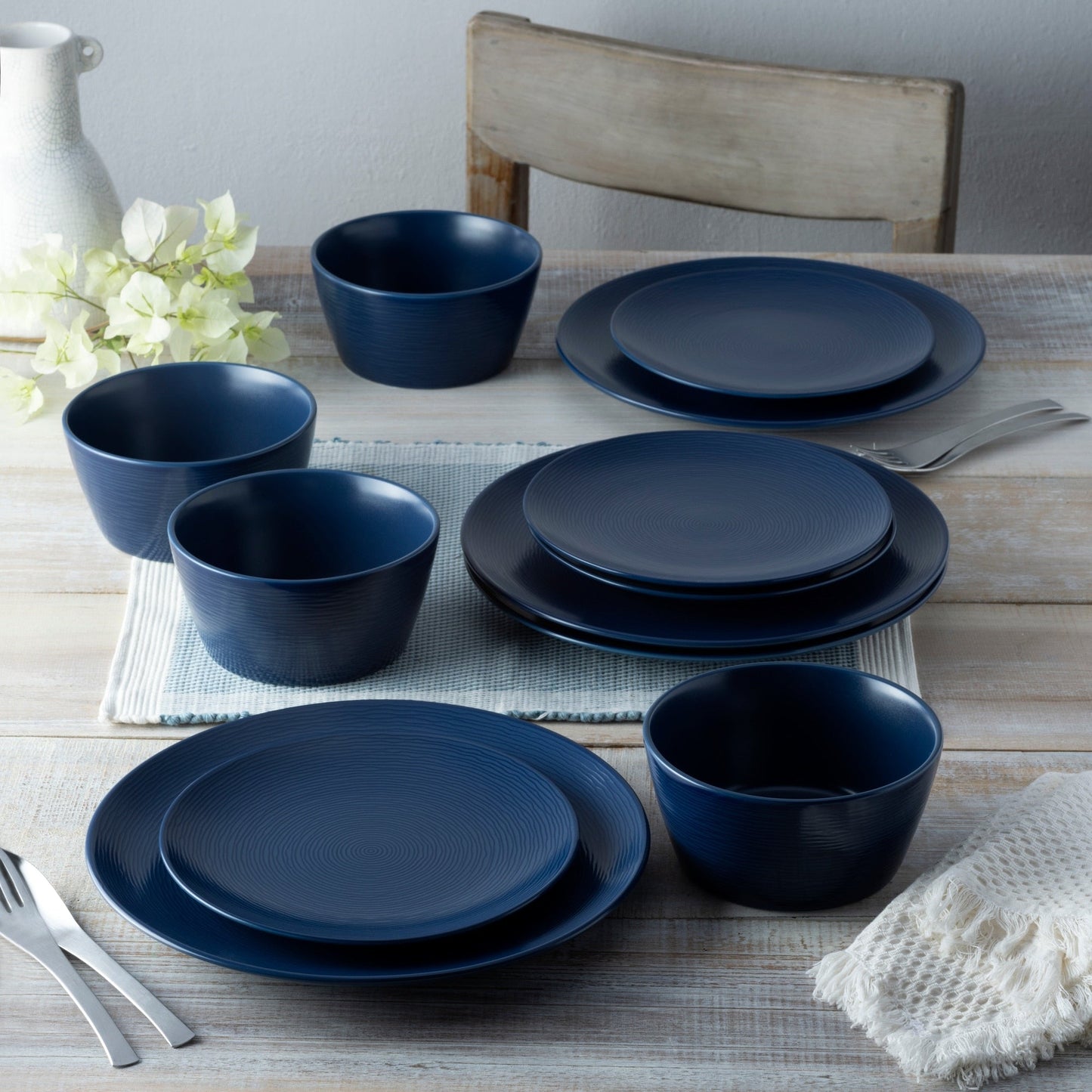 Noritake Colorscapes Swirl 12-Piece Coupe Dinneware Set, Service For 4